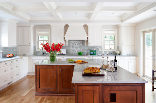  Also for large kitchens; an L-shaped kitchen island 