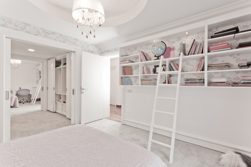 Design de chambre avec suffisamment de rangement