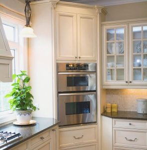 kitchen storage ideas - upper corner cabinets