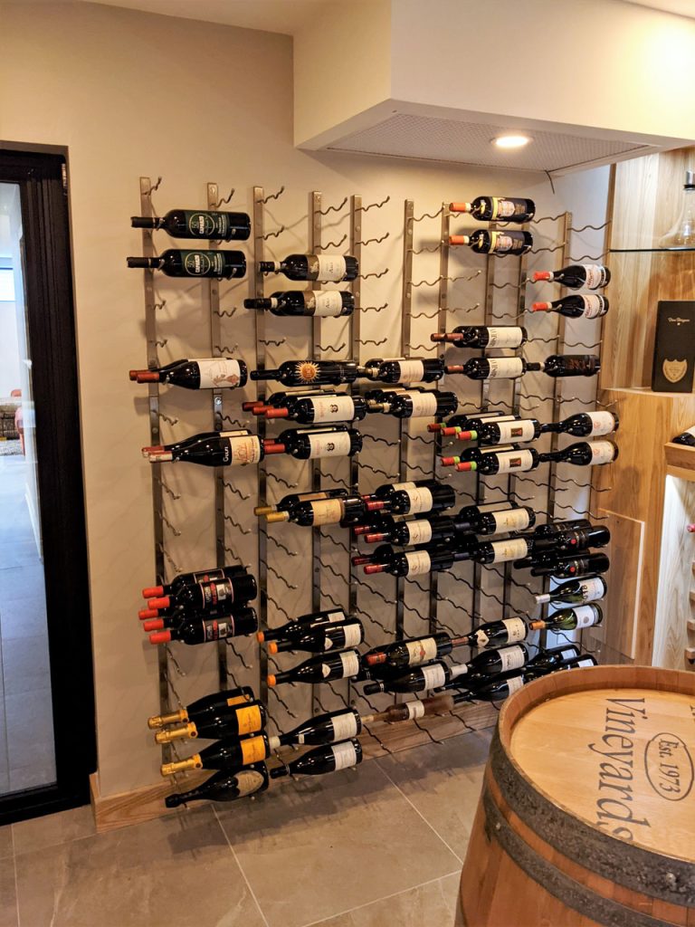 wine-cellar-design-renovaiton-in-saint-lambert