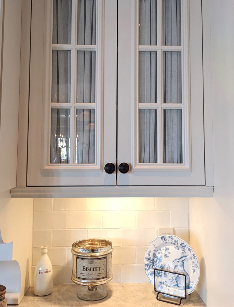 Classic French Country Style Laundry Room Design