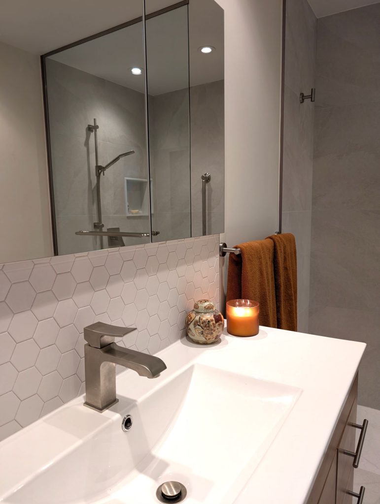 Seniors’ Adapted Bathroom Design for Reduced Mobility