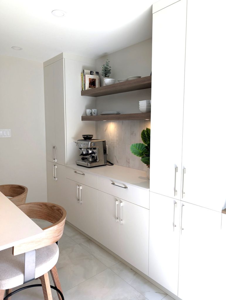 Aménagement de cuisine sereine et fonctionnelle à Rosemont