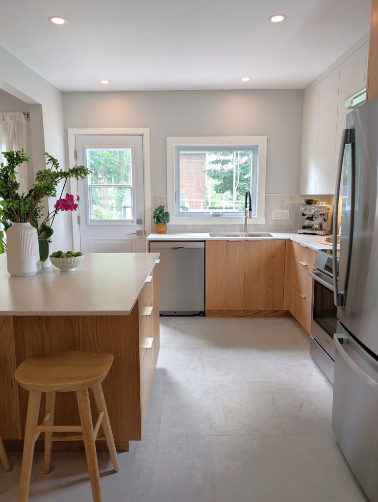 Contemporary Kitchen Remodel in Montreal West