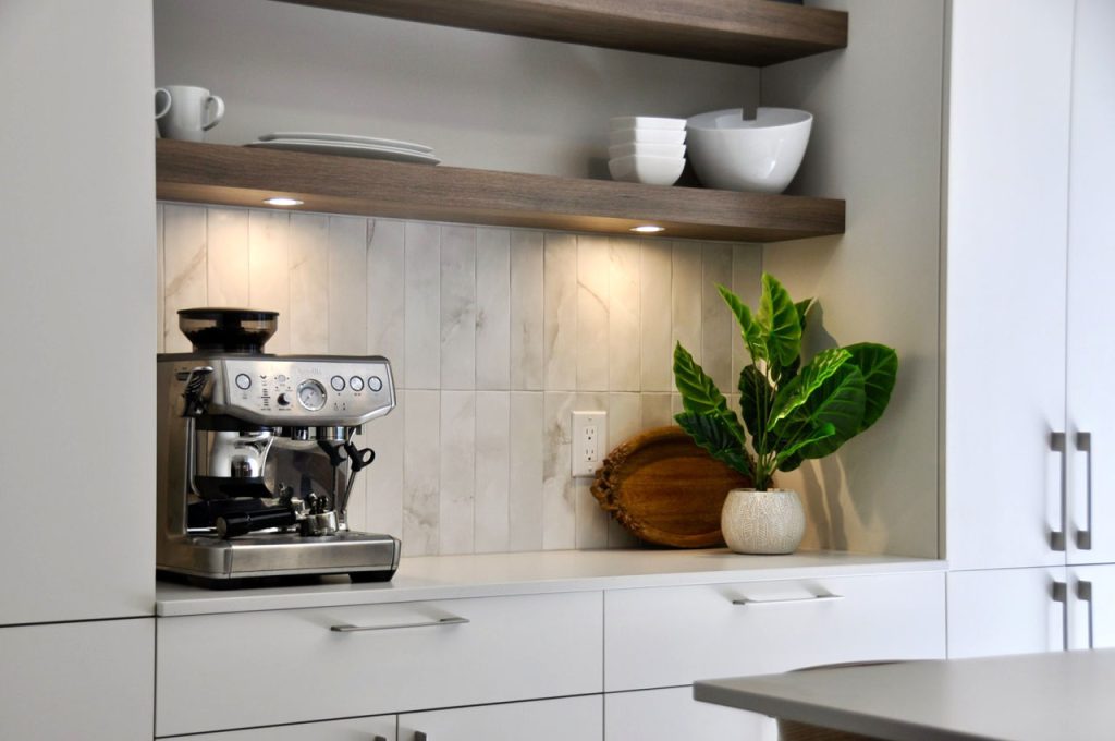 Aménagement de cuisine sereine et fonctionnelle à Rosemont