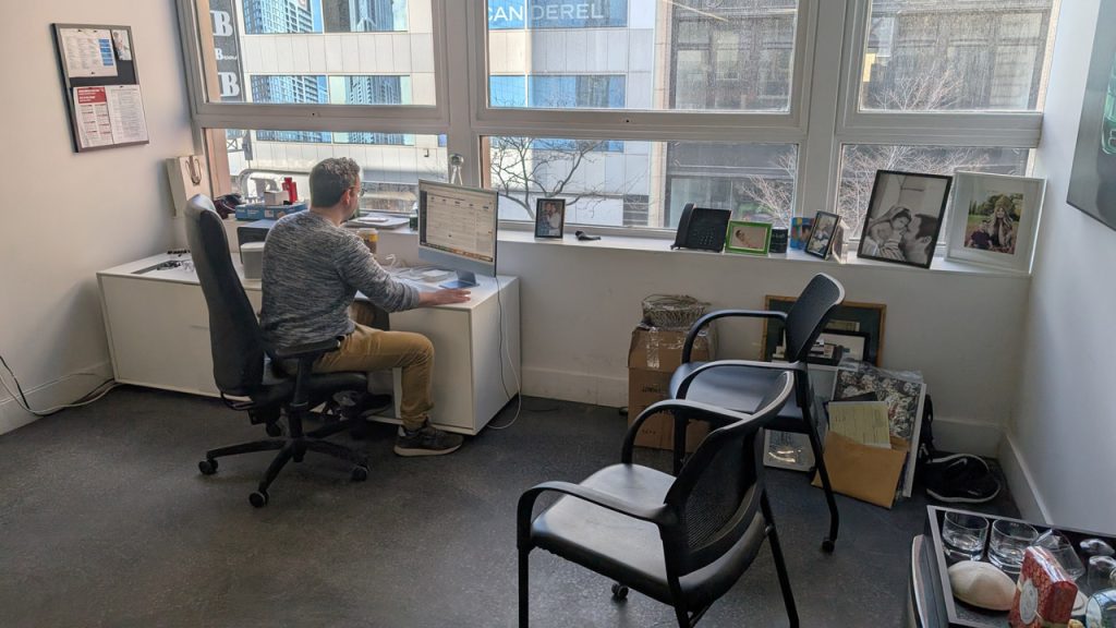 A Workplace Reimagined in Downtown Montreal by Versa Style Design